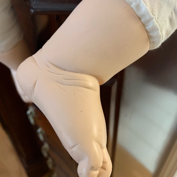 Doll - Picture 4 of 6